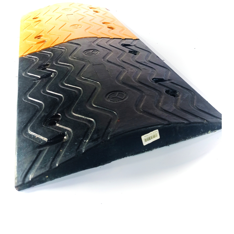 مطب ربل مقاس 38×100 سم مع عاكس ارتفاع 5 سم